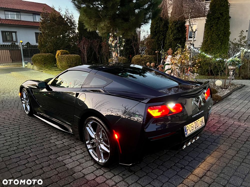 Chevrolet Corvette - 9