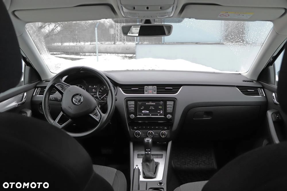 Skoda Octavia 1.8 TSI Style DSG - 5