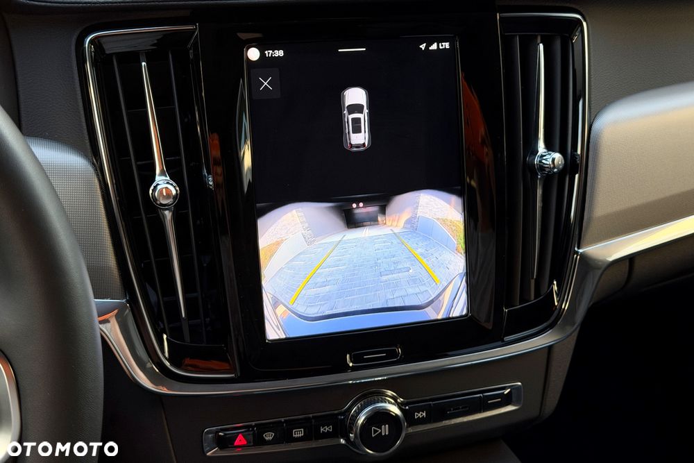 Volvo V90 Cross Country B5 B AWD Plus - 20