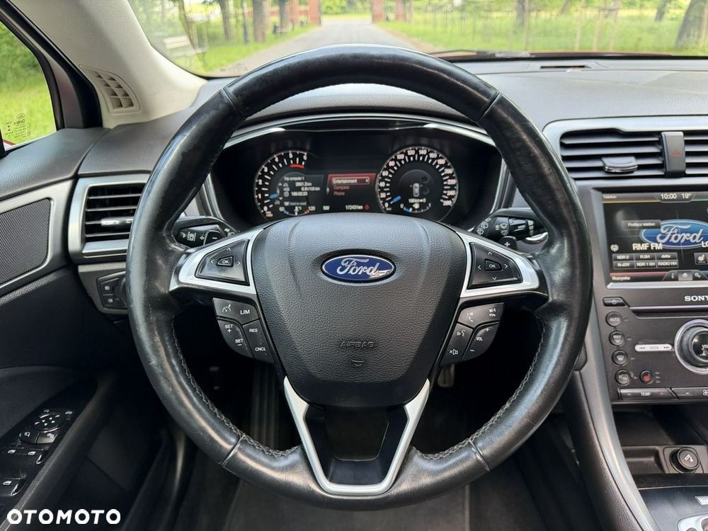 Ford Mondeo - 40