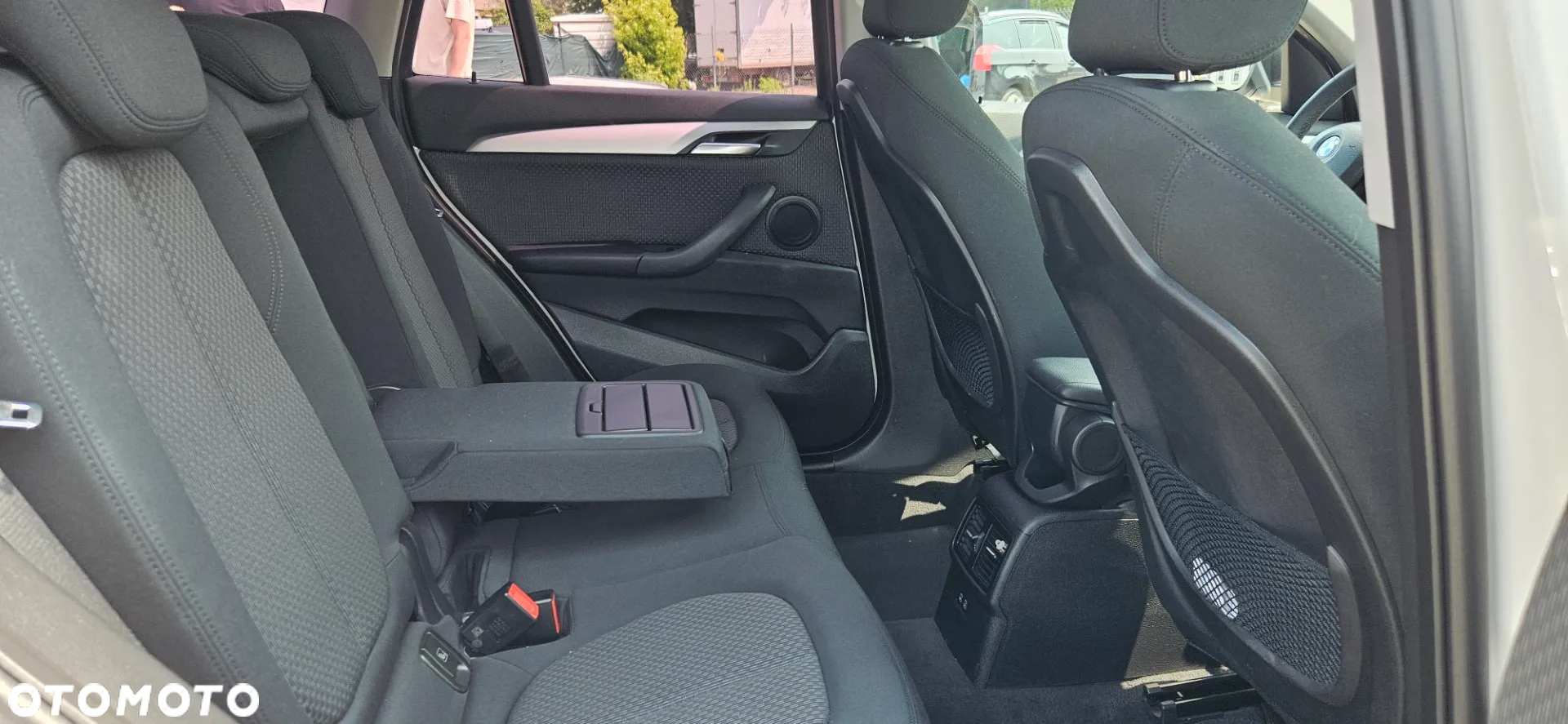 BMW X1 sDrive18i - 27