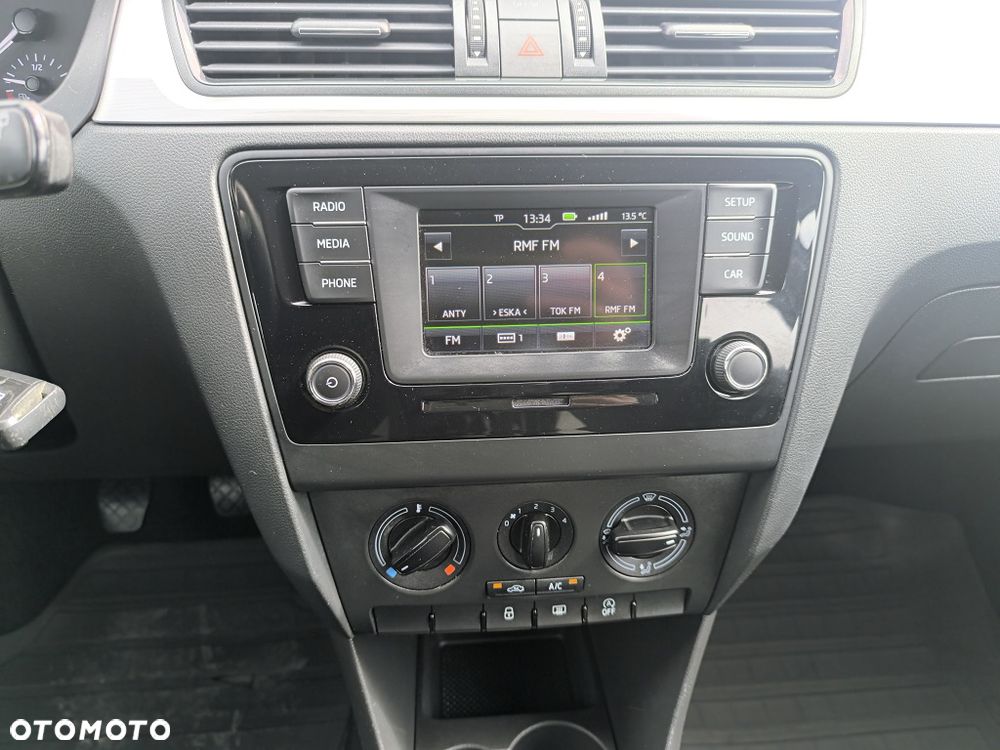 Skoda RAPID 1.2 TSI Ambition - 34