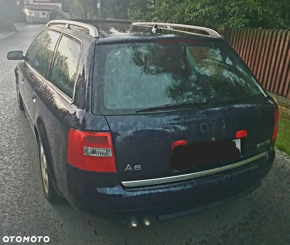 Audi A6 Avant 2.5 TDI - 12