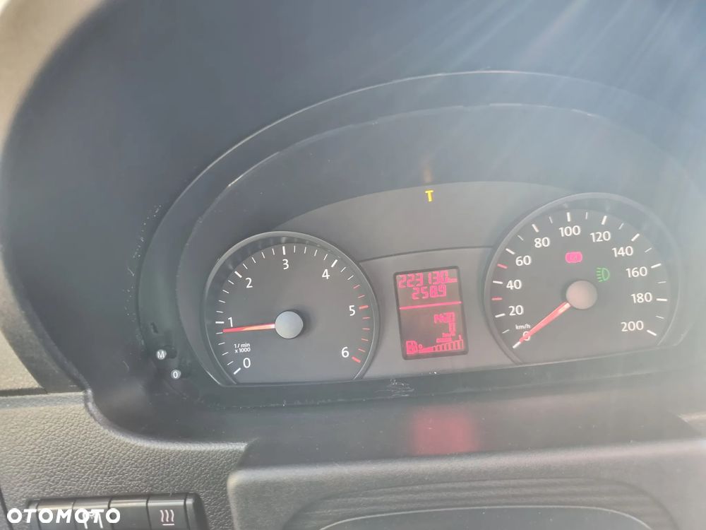 Volkswagen Crafter - 17