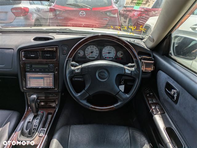 Nissan Skyline - 6