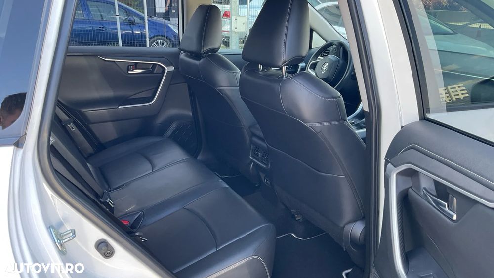 Toyota RAV4 2.0P CVT AWD Luxury - 8
