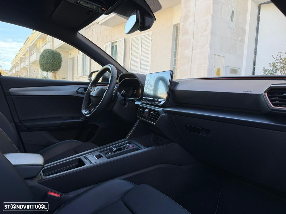 Cupra Leon 1.4 e-Hybrid VZ DSG - 26