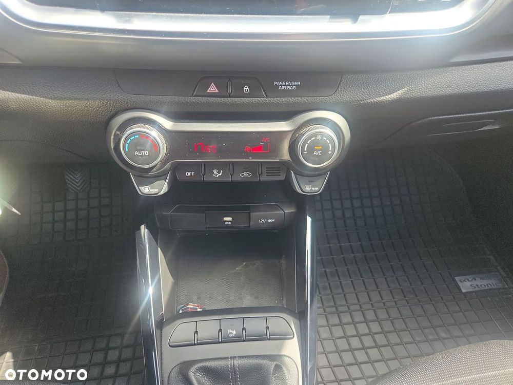 Kia Stonic 1.0 T-GDI L - 15