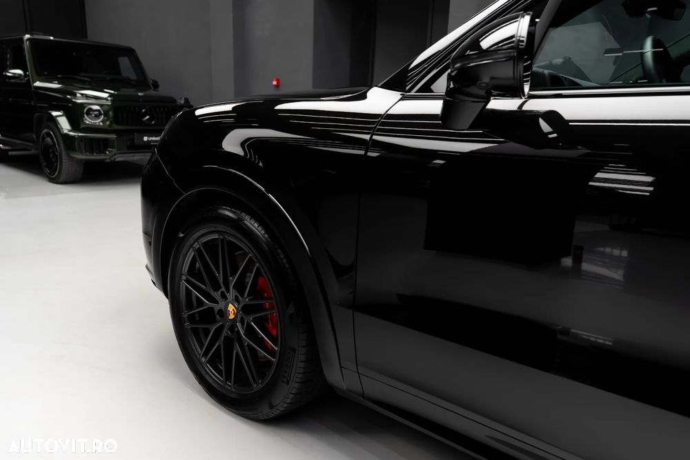 Porsche Cayenne GTS - 6