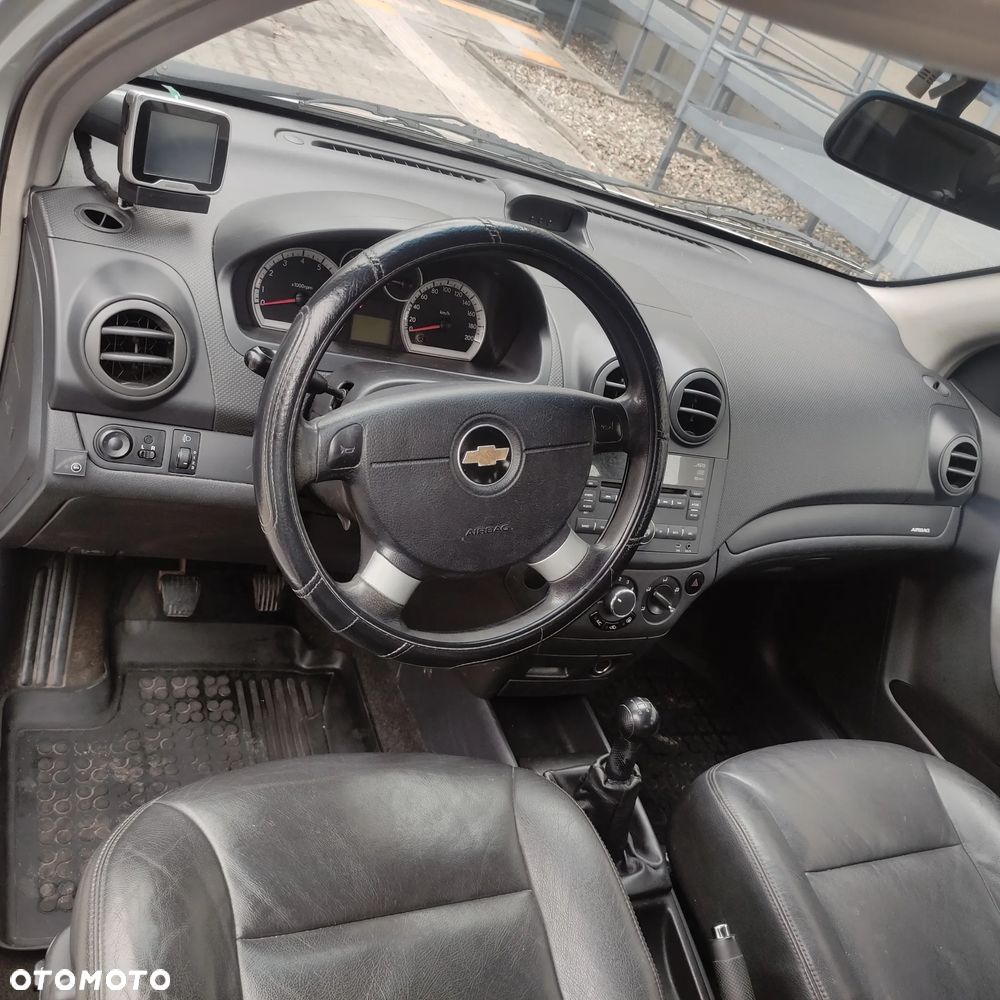 Chevrolet Aveo 1.2 16V LS - 5