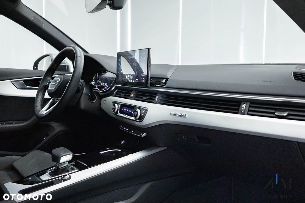 Audi A4 Avant 40 TDI quattro S tronic S line - 16