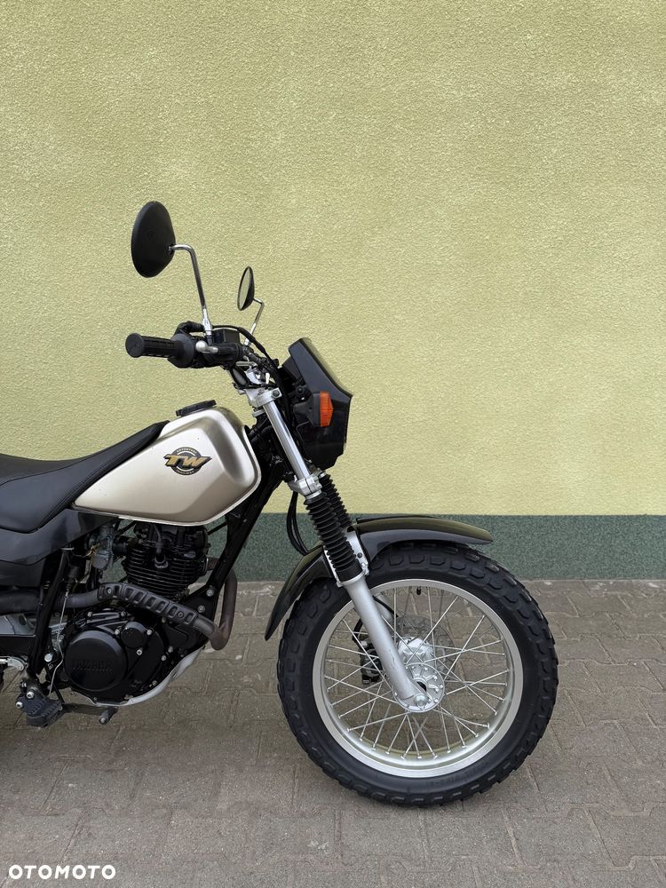 Yamaha TW - 6
