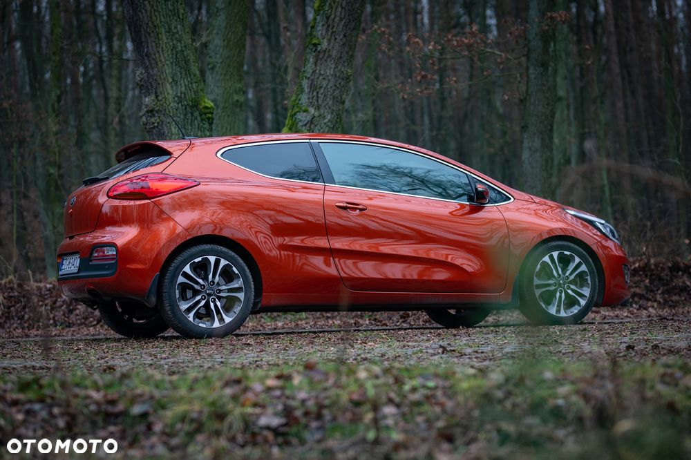 Kia ProCeed 1.6 GDI L DCT - 4