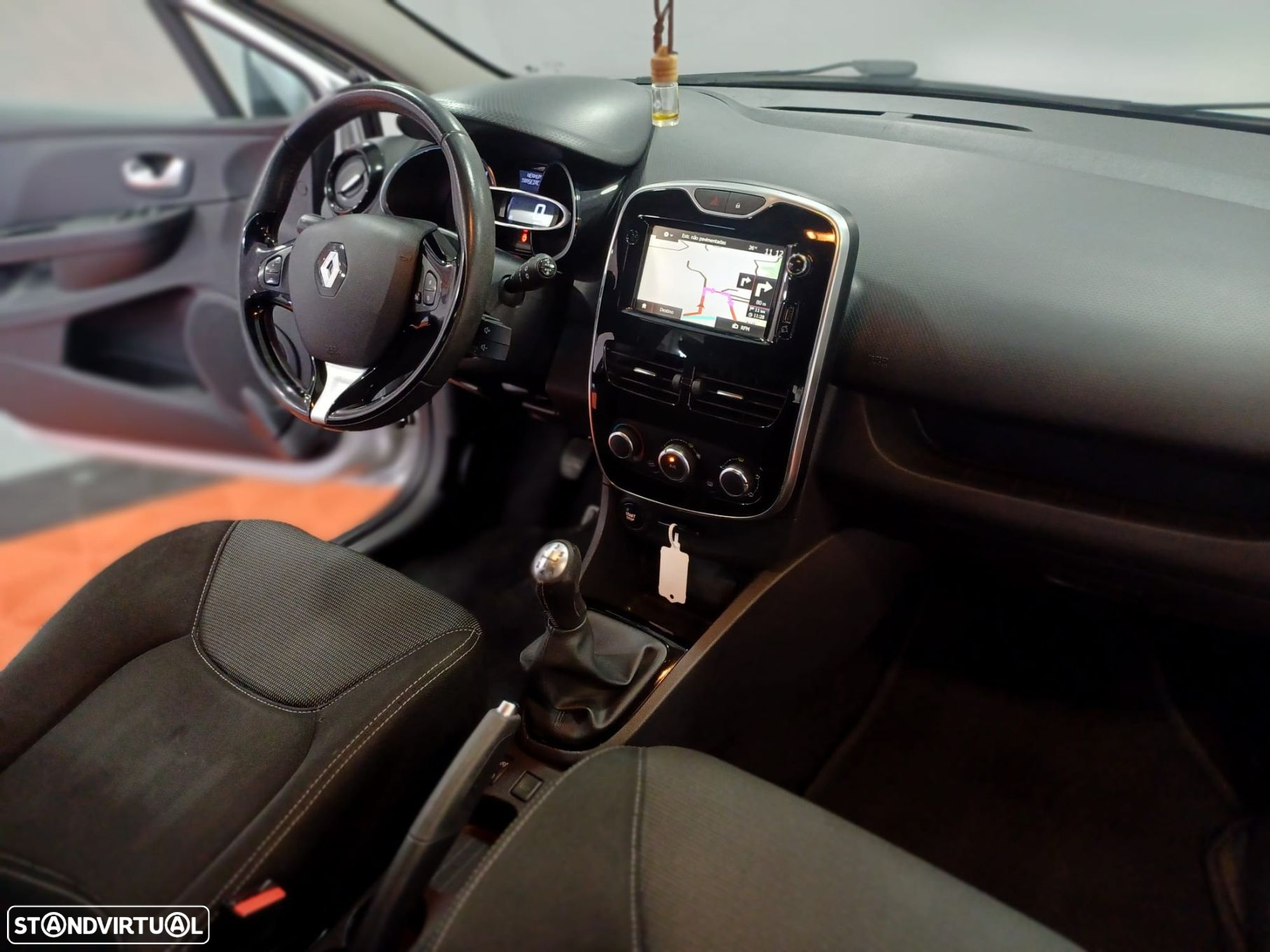 Renault Clio 1.5 dCi Limited - 21