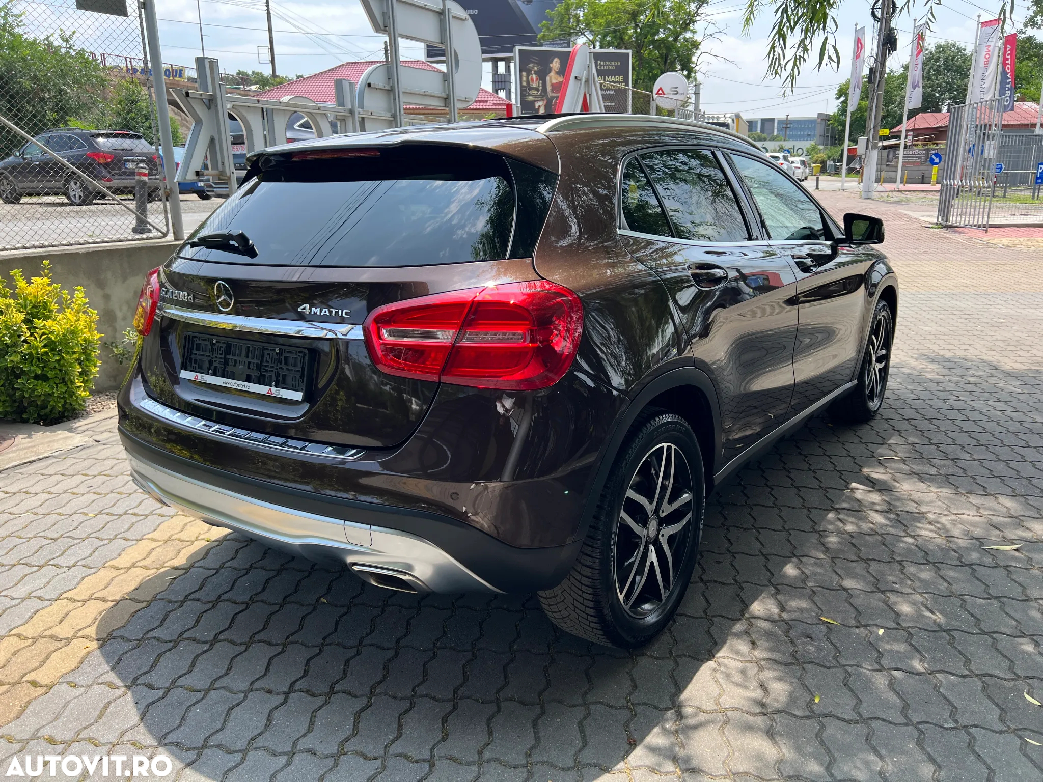 Mercedes-Benz GLA 200 (CDI) d 4Matic 7G-DCT Urban - 7