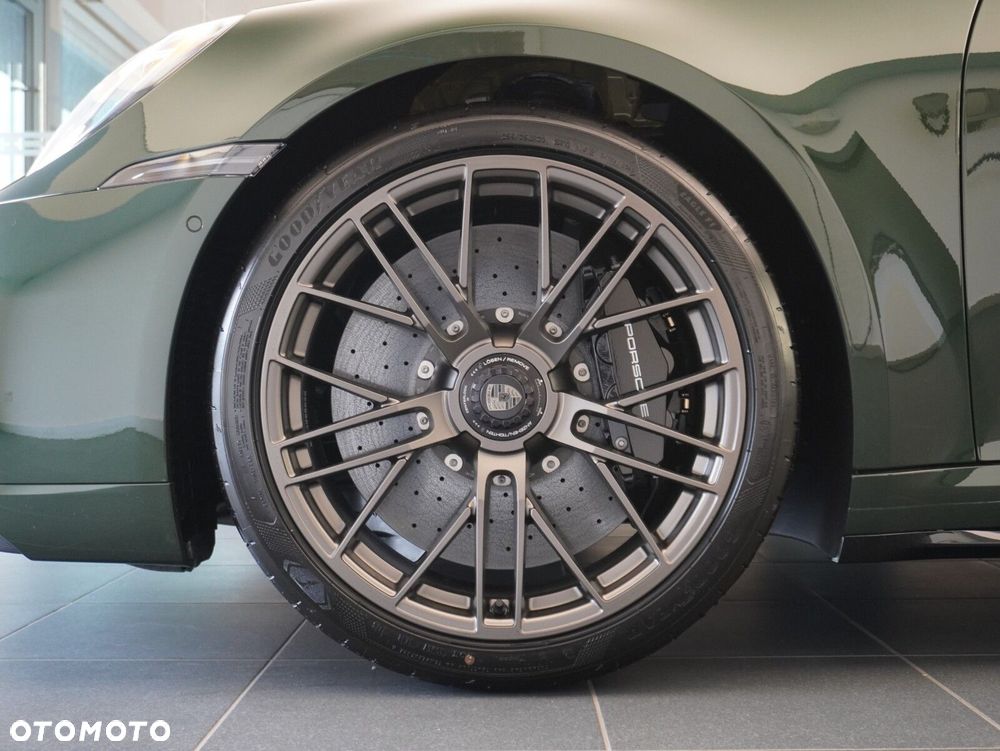 Porsche 911 Turbo S - 11