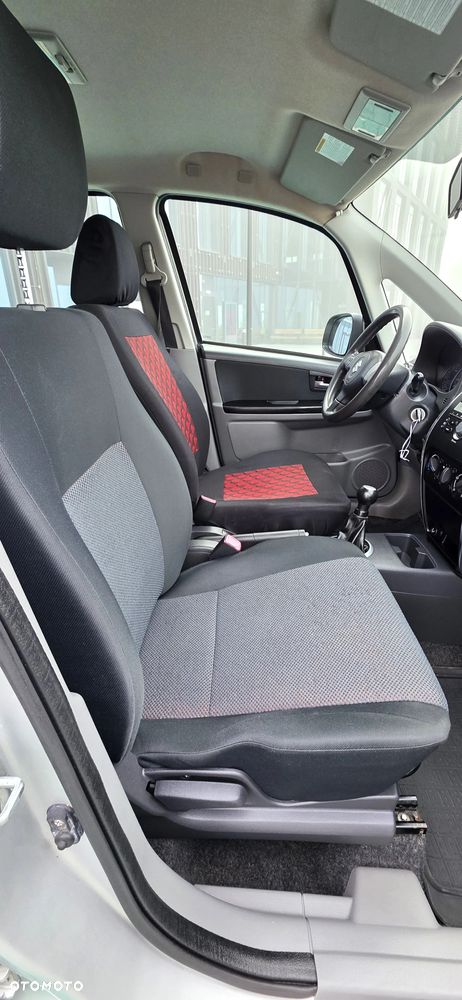 Suzuki SX4 1.6 GLX / Comfort - 12