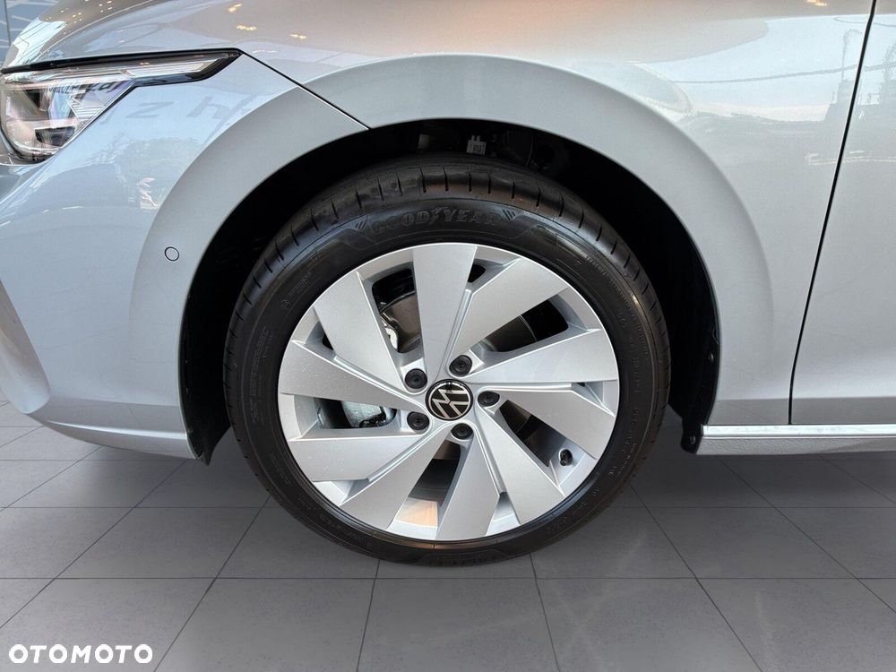Volkswagen Golf Variant - 32