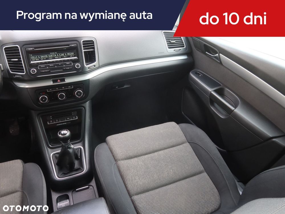 Volkswagen Sharan - 10