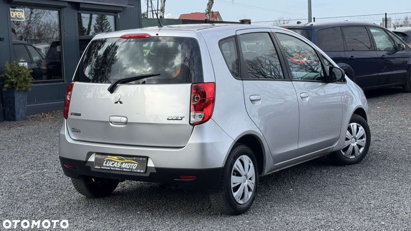 Mitsubishi Colt - 6