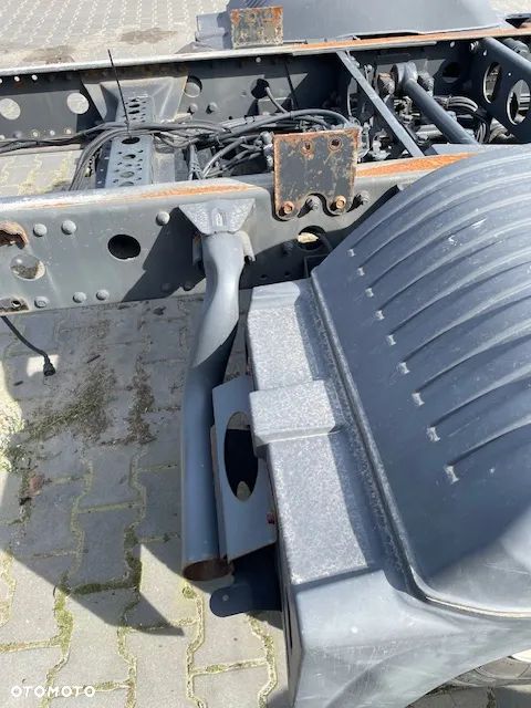ATEGO MOCOWANIE WSPORNIK UCHWYT BŁOTNIKA NADKOLA PRAWY PRZÓD LEWY TYŁ - 3