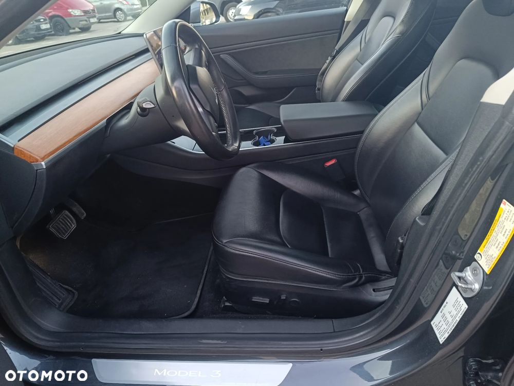 Tesla Model 3 RWD Hinterradantrieb - 11