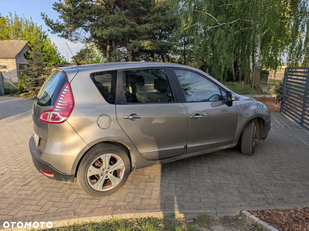 Renault Scenic 1.6 16V Authentique - 7
