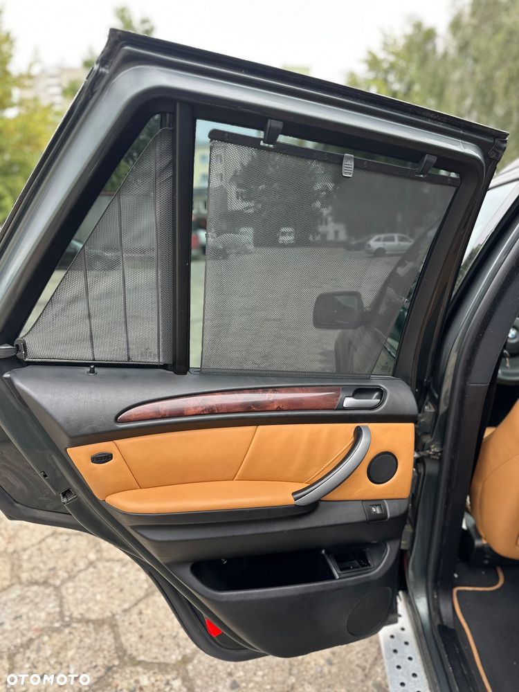 BMW X5 4.4 i Edition Exclusive - 16
