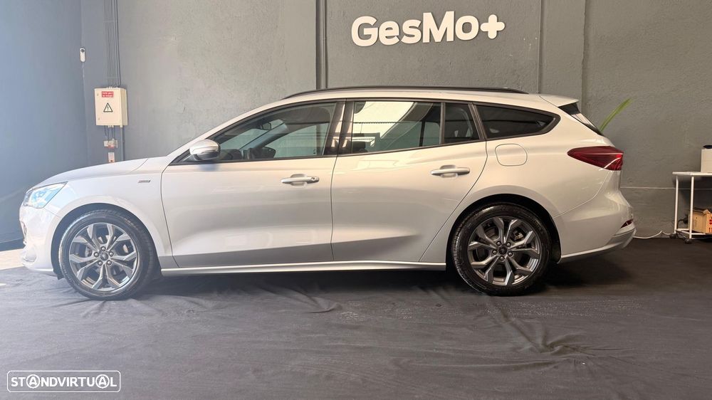 Ford Focus SW 1.0 EcoBoost MHEV ST-Line Aut. - 4
