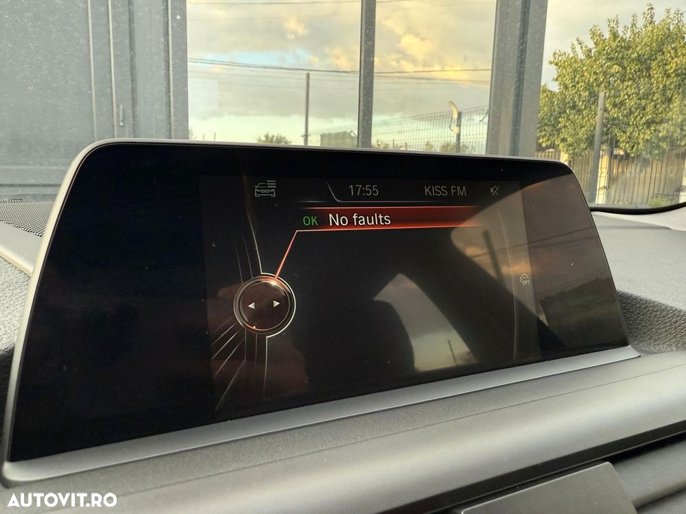 BMW Seria 1 116i - 25