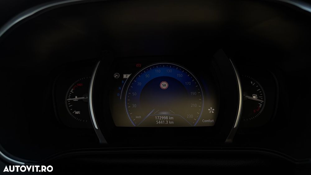 Renault Megane Grandtour ENERGY dCi 110 EDC INTENS - 27