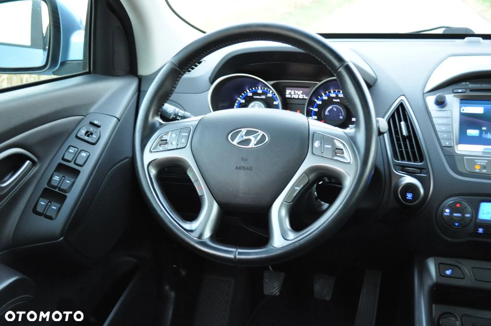 Hyundai ix35 1.6 2WD UEFA EURO 2012 Edition - 14