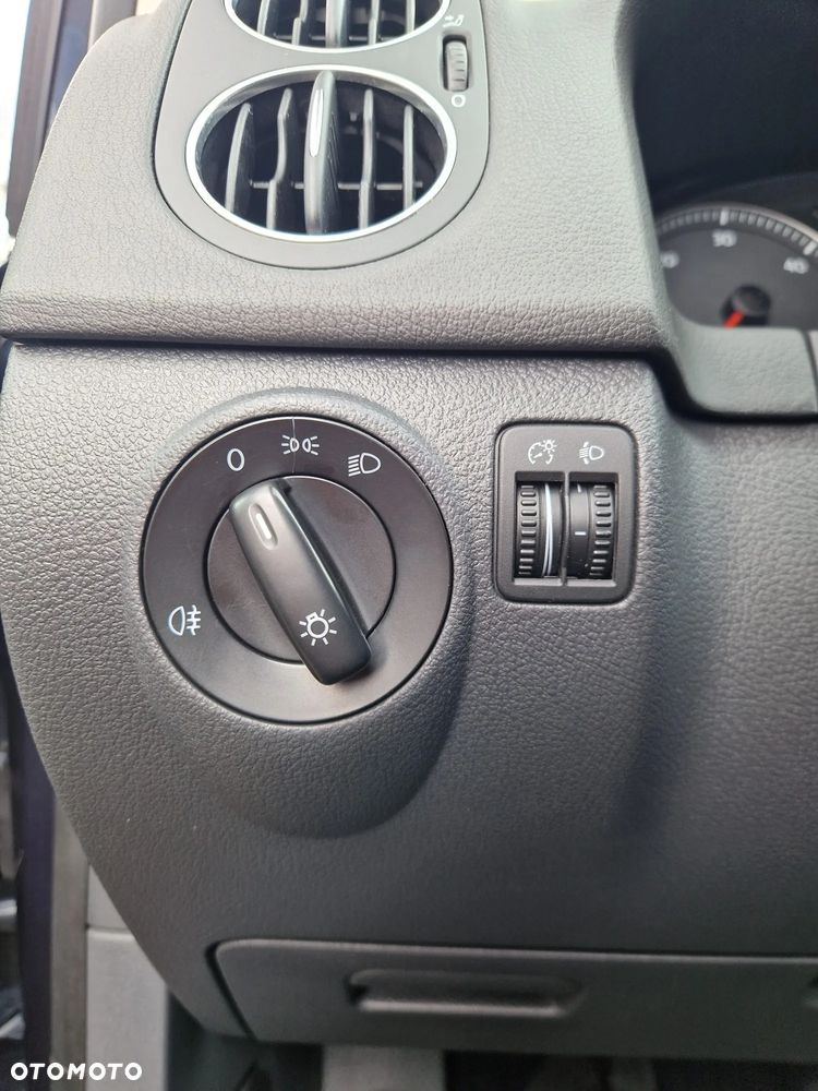 Volkswagen Golf Plus - 16