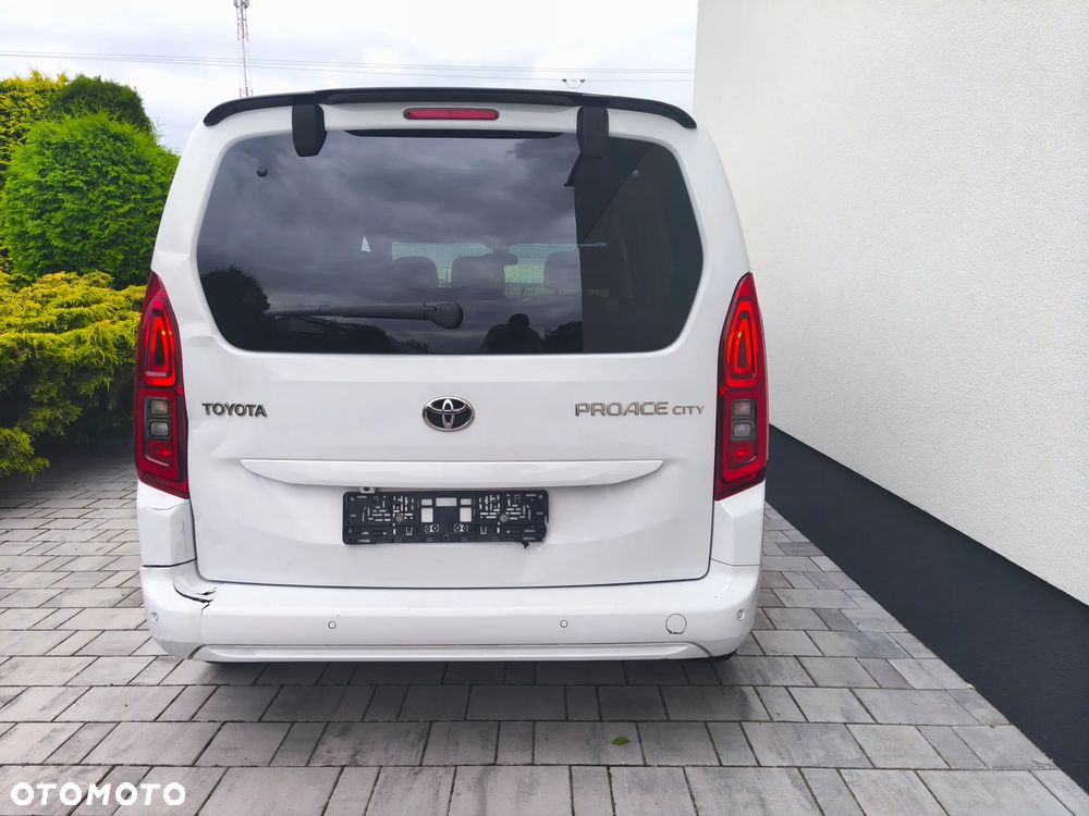 Toyota Proace City Verso 1.2 Turbo L1 Team Deutschland - 26