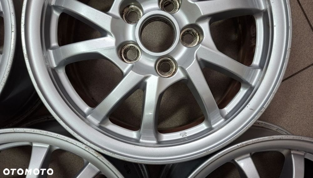 Felgi Aluminiowe 16 Toyota Prius Plus 5x114.3 39 - 13