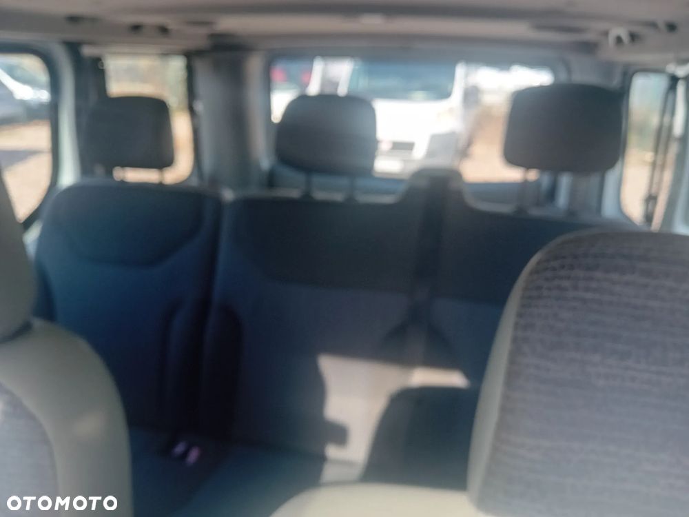 Renault Trafic - 18
