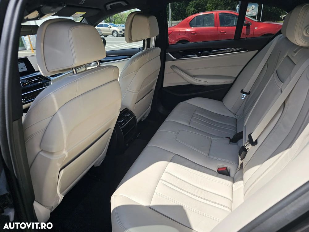BMW Seria 5 520d xDrive Aut. Luxury Line - 11