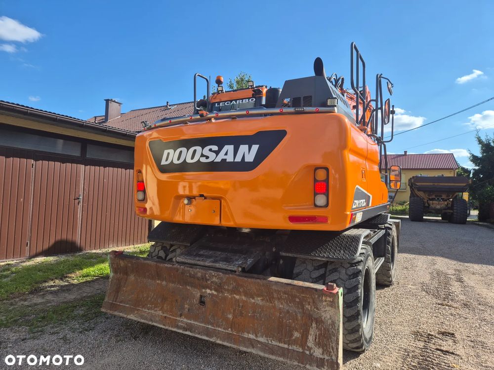 Doosan DX 170 W - 9