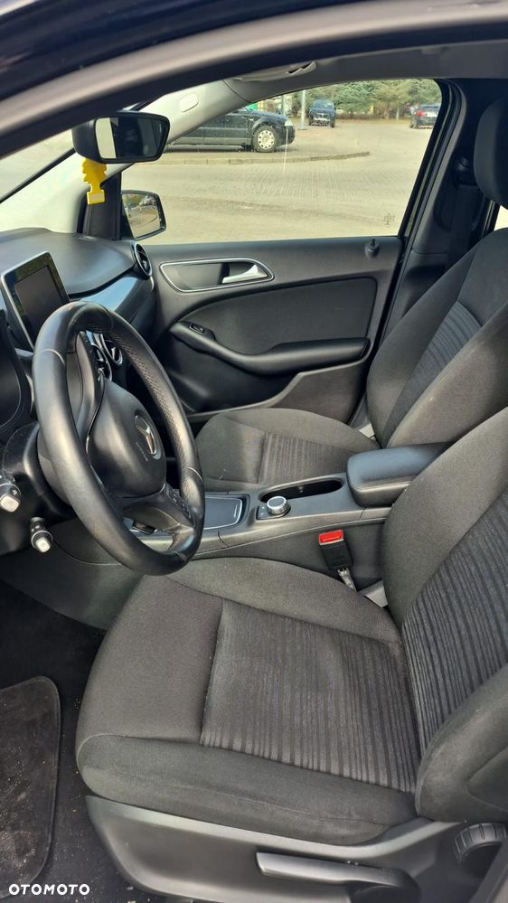 Mercedes-Benz Klasa B 160 7G-DCT Edition - 26