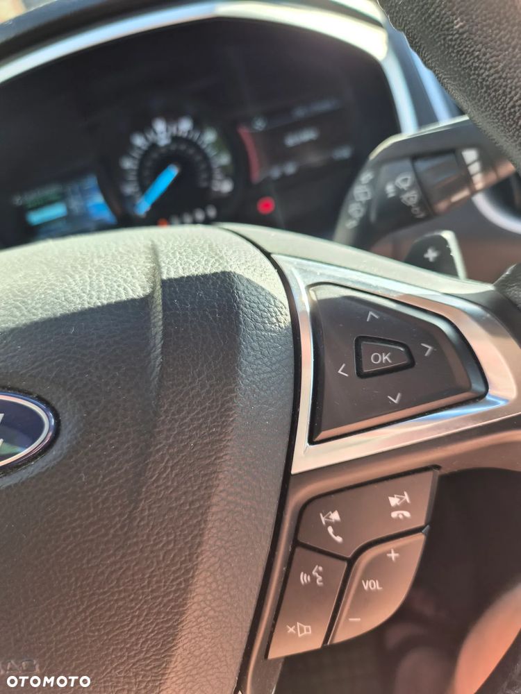 Ford Edge - 14