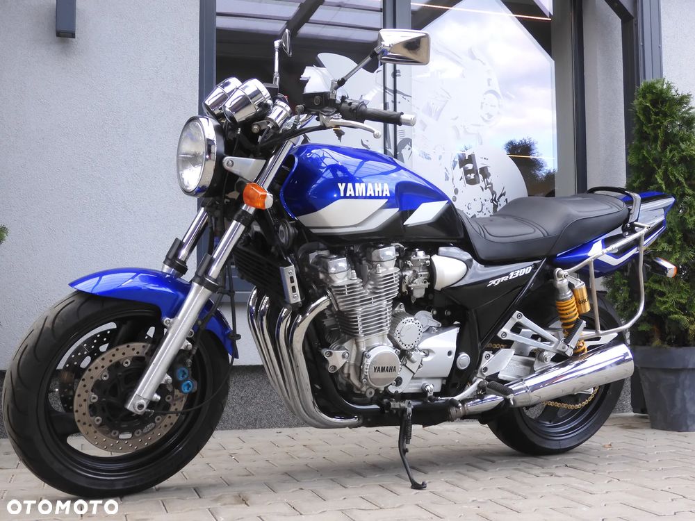 Yamaha XJR - 28