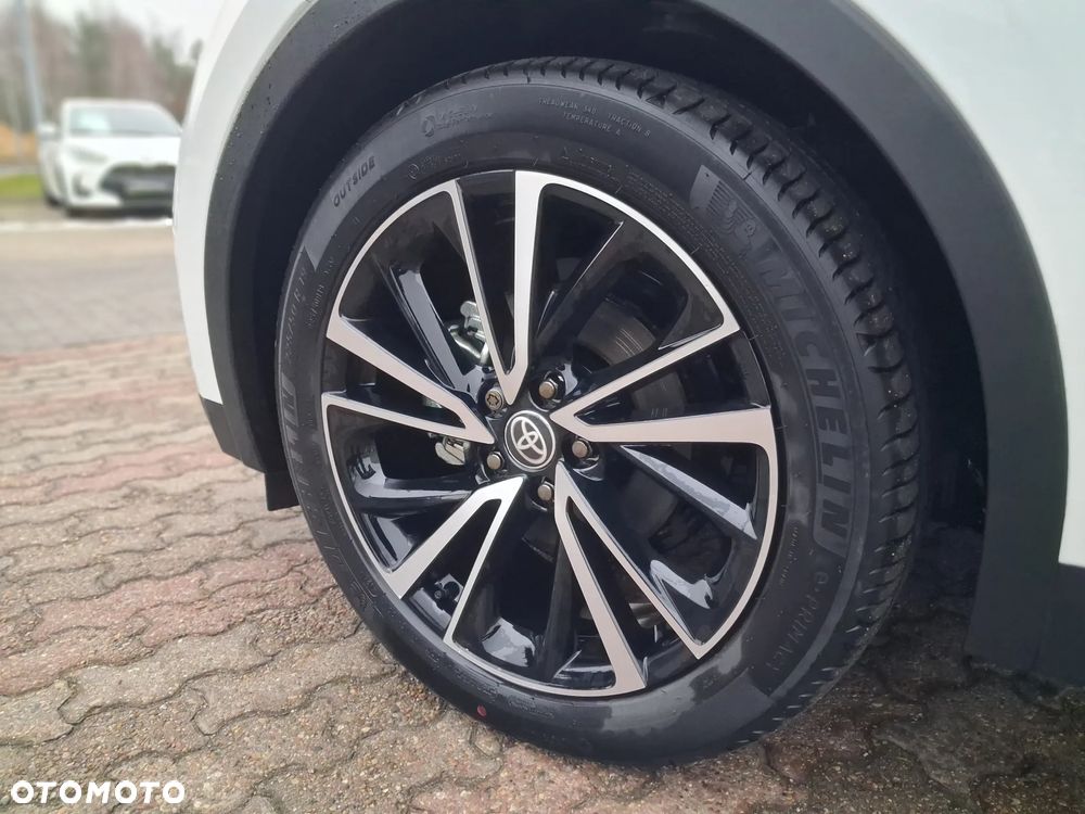 Toyota C-HR 2.0 Hybrid Dynamic Force Executive - 24