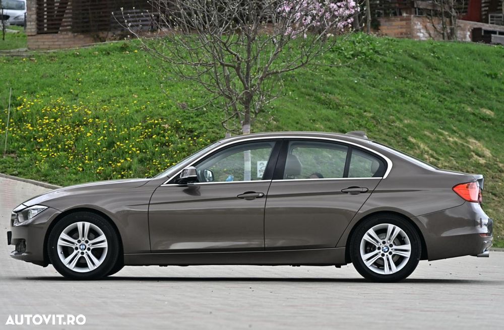 BMW Seria 3 320i Efficient Dynamics Edition - 10