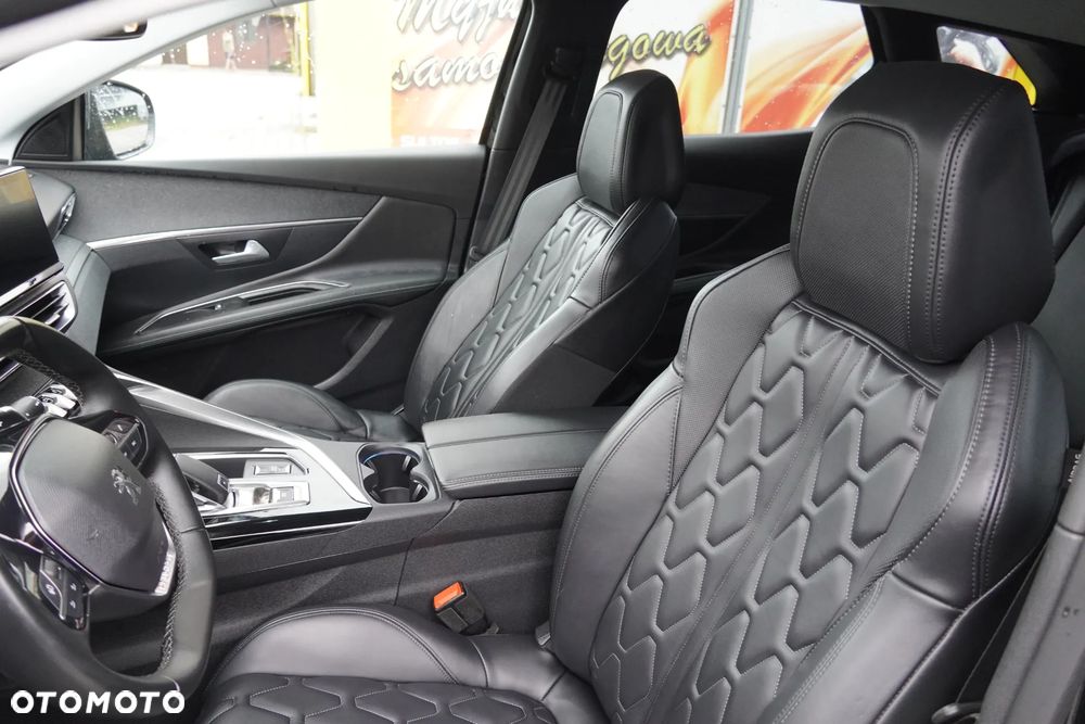 Peugeot 3008 - 18