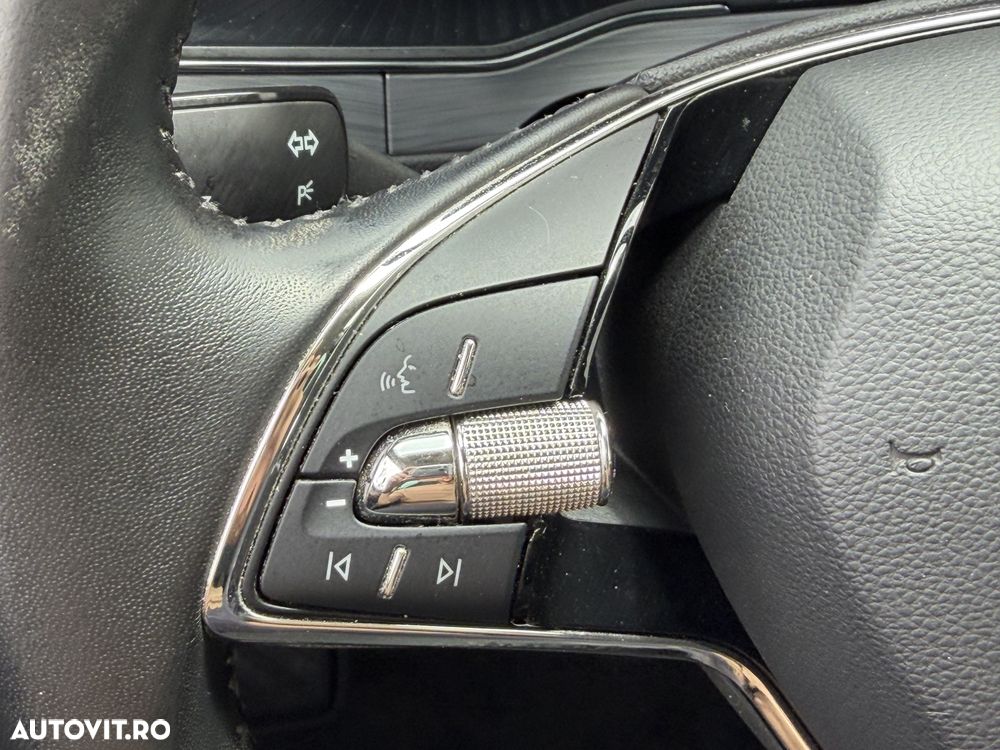 Skoda Superb 2.0 TDI DSG Ambition - 18