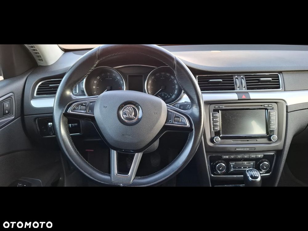 Skoda Superb 2.0 TDI Ambition - 14