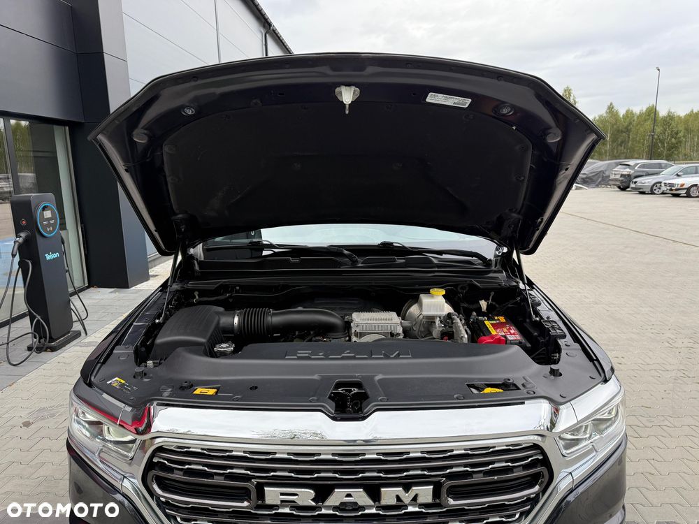 Dodge RAM 5.7 4x4 - 38