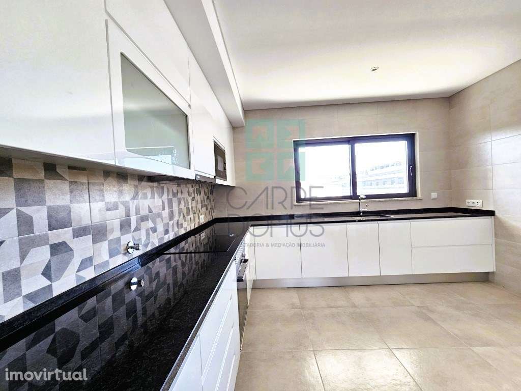 Apartamento T4 novo com 154,03m2, terraços no topo, garagem para 3 ... - Grande imagem: 5/36
