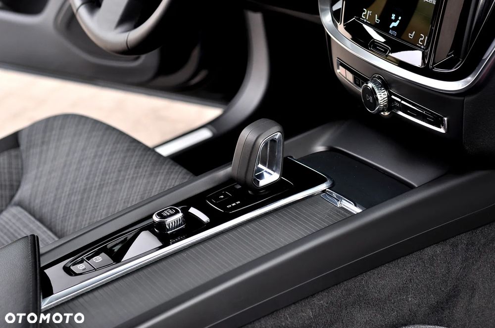 Volvo V60 B3 B Geartronic Momentum Pro - 29