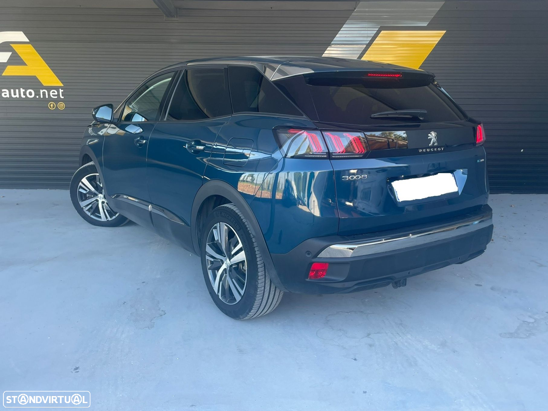 Peugeot 3008 1.6 Hybrid Allure e-EAT8 - 2